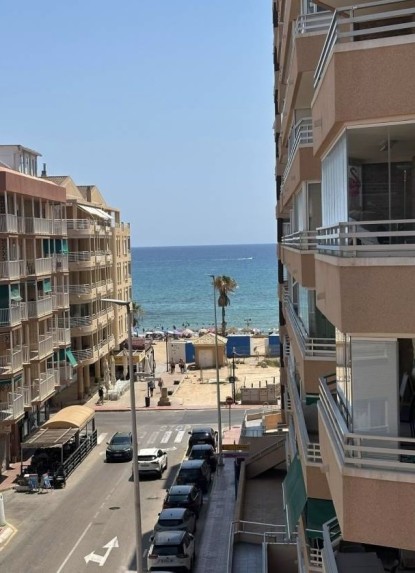 Apartmán se 3 ložnicemi a výhledem na moře, pouhých 50 metrů od pláže – La Mata