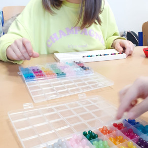 Gymnázium a OA Pelhřimov jsou opět při nás, přidaly se k nim děti a učitelé ze  ZŠ Komenského