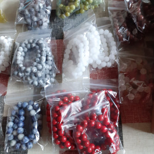 náramky od dětí ze ZŠ Komenského, Pelhřimov