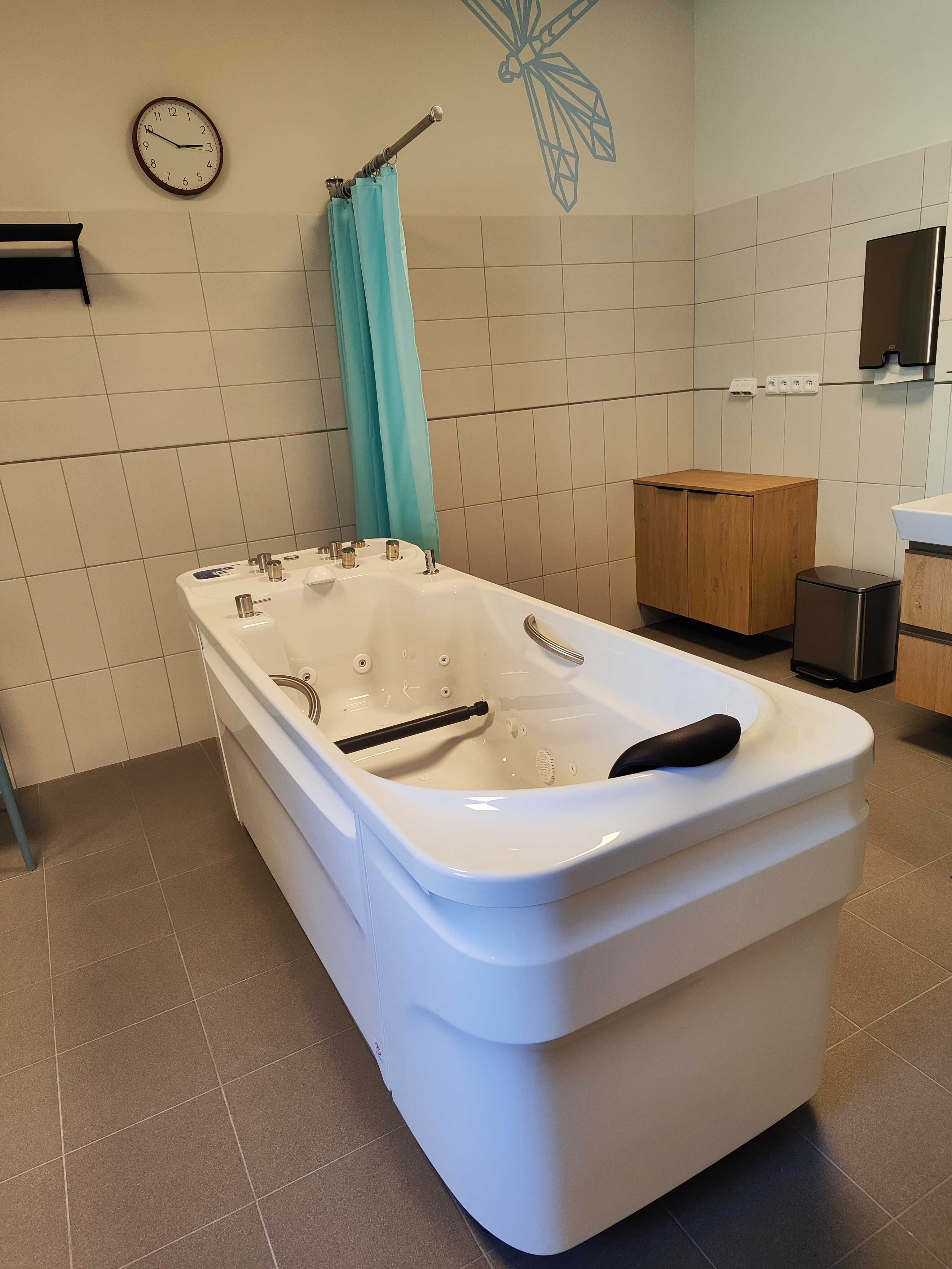 Otevření Bílého pavilonu nemocnice v Semilech