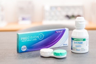 Kontaktní čočky a roztoky