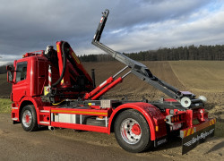 SCANIA P400 - nosič kontejneru + hydraulická ruka
