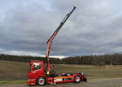 SCANIA P400 - nosič kontejneru + hydraulická ruka