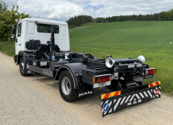 MAN LE 12.220 - nosič kontejneru CTS