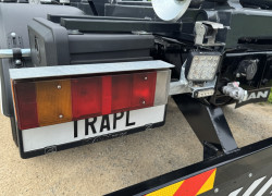 MAN LE 12.220 - nosič kontejneru CTS