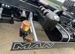 MAN LE 12.220 - nosič kontejneru CTS