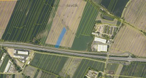 Prodej pozemku pro komerční využití o výměře 7981 m2 v k.ú. Hůry, okres České Budějovice