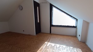 Prodej chaty u rybníku Bezdrev - Zálužice