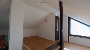 Prodej chaty u rybníku Bezdrev - Zálužice