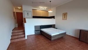 Prodej apartmánu 1+kk s terasou a výhledem na Lipno – Marina Lipno