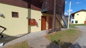 Prodej apartmánu 1+kk s terasou a výhledem na Lipno – Marina Lipno
