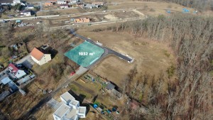 Prodej stavebního pozemku 1032 m2 v Hluboké nad Vltavou