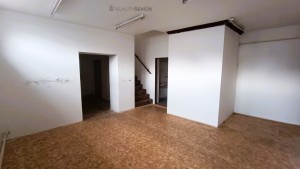 Pronájem nebytového prostoru 102 m² – České Budějovice, Jeremiášova x Rudolfovská