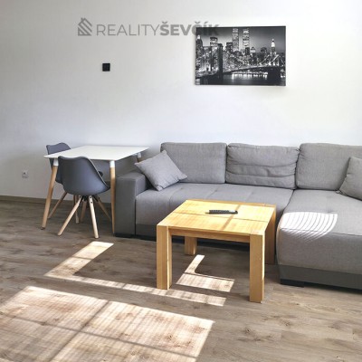Pronájem bytu 2+kk, 52 m² – Novohradská 317/2, České Budějovice (centrum)