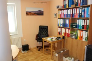 Prodej administrativní budovy s pozemkem – České Budějovice, Hlinská 415/23