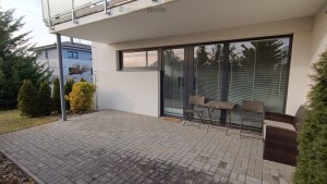 Prodej bytu 2+kk se zahradou, terasa 25 m², parkování pro 2 vozy – Hluboká nad Vltavou, Ječná ulice