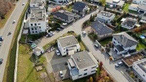 Prodej bytu 2+kk se zahradou, terasa 25 m², parkování pro 2 vozy – Hluboká nad Vltavou, Ječná ulice