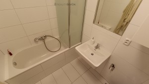 Byt 2+kk se zahradou 59 m², terasou a garážovým stáním v uzavřené Rezidenci Libuš, Praha 4
