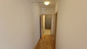 Byt 2+kk se zahradou 59 m², terasou a garážovým stáním v uzavřené Rezidenci Libuš, Praha 4