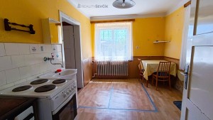 Prodej chalupy k rekonstrukci v podhůří Novohradských hor – obec Kamenná