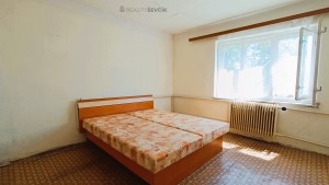 Prodej chalupy k rekonstrukci v podhůří Novohradských hor – obec Kamenná