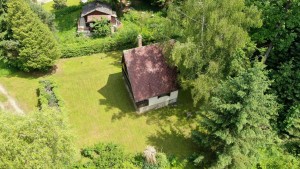 Prodej dřevěné chaty na soutoku Malše a Stropnice s vlastním pozemkem 553 m2