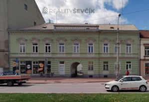 Pronájem zrekonstruovaného bytu 2+kk, 42 m², Pražská 7, České Budějovice