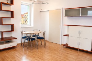 Pronájem bytu 2+1 s balkonem, 61,5 m² – Loucká, České Budějovice