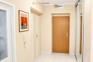 Pronájem bytu 2+1 s balkonem, 61,5 m² – Loucká, České Budějovice