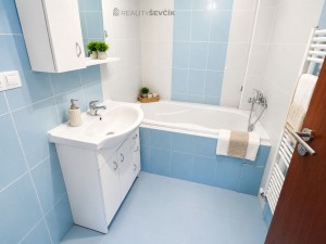 Prodej mezonetového bytu 3+kk, 93 m², terasa, garážové stání – Dobrá Voda u Č. Budějovic