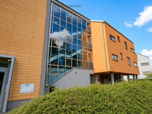 Prodej mezonetového bytu 3+kk, 93 m², terasa, garážové stání – Dobrá Voda u Č. Budějovic