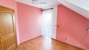 Prodej nadstandardního rodinného domu 5+1 s jídelnou, garáží, bazénem - Jabloňová, České Budějovice