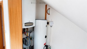 Prodej nadstandardního rodinného domu 5+1 s jídelnou, garáží, bazénem - Jabloňová, České Budějovice