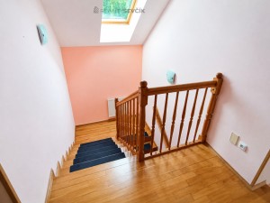 Prodej nadstandardního rodinného domu 5+1 s jídelnou, garáží, bazénem - Jabloňová, České Budějovice