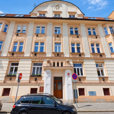 Prodej mezonetového bytu 5+1, 165 m², terasa 20 m² – České Budějovice