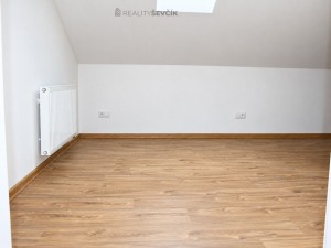Pronájem bytu 2+kk, 60 m2 v ul. Nádražní ve Zlivi