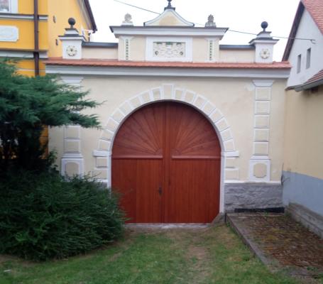 Selská vrata, pergoly