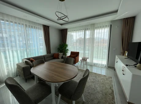 Nový luxusní apartmán v první linii u moře s bazénem, posilovnou, WIFI, klimatizací, pračkou, myčkou, obsazenost 3 dospělí nebo 2 dospělí 2 děti | WaeFoo.com