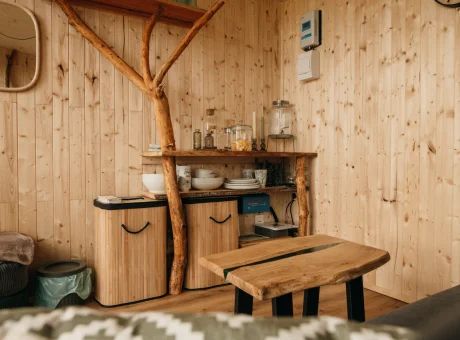 Krušnoglamp - Treehouse Krušnohled | WaeFoo.com