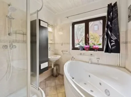 House Veronika | WaeFoo.com