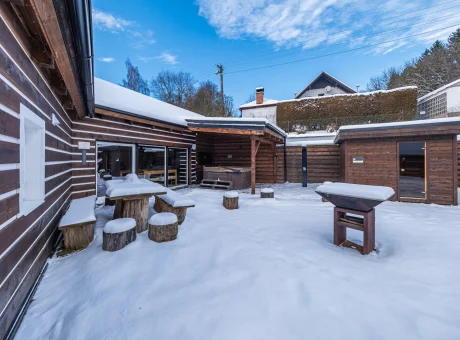 Roubenka50 | WaeFoo.com