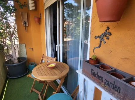 Cosy 2 bedroom apartment-flat on 5 floor with balcony in the centre of Denia near the playa- SPAIN | WaeFoo.com