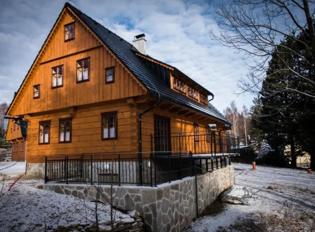 Roubenka u sjezdovky | WaeFoo.com