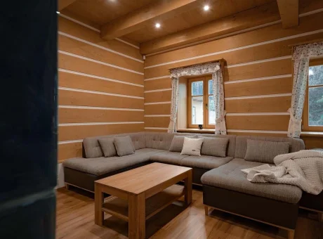 Roubenka Vanedi | WaeFoo.com